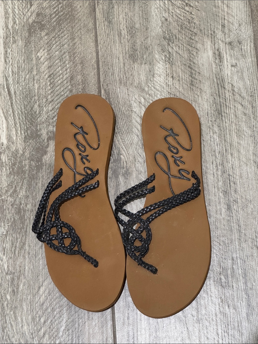 Roxy Women's Tan Footbed Sandals with Black Braided Straps